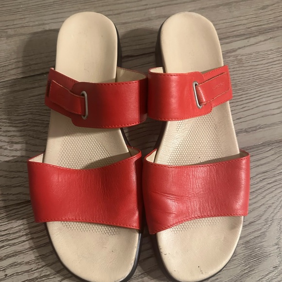 Stonefly Red Leather Women's Sandals Size 10 - Picture 1 of 9